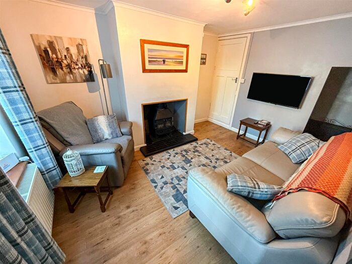2 Bedroom Cottage For Sale In Four Crosses, Llanymynech, SY22