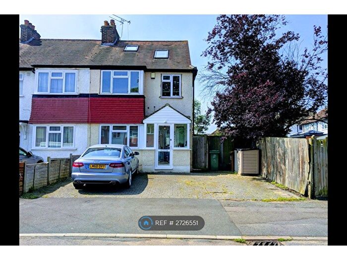 4 Bedroom End Of Terrace House To Rent In Willow Walk, Sutton, SM3