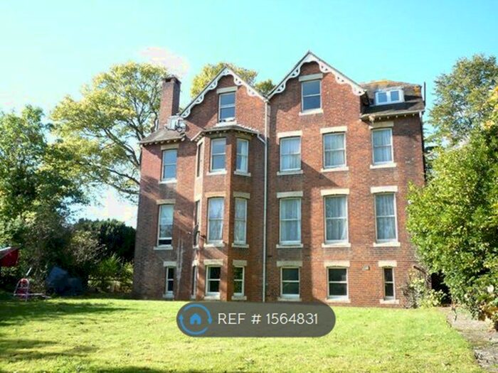 1 Bedroom Flat To Rent In Highfield, Gloucester, GL1