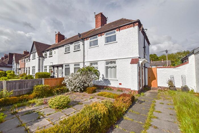 2 Bedroom End Of Terrace House To Rent In New Chester Road, Bromborough, Wirral, CH62
