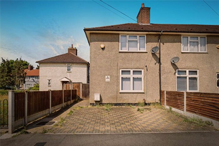 2 Bedroom End Of Terrace House For Sale In Charlecote Road, Dagenham, RM8