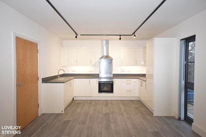 2 Bedroom Flat To Rent In Cyril Vokins Road, Newbury, RG14