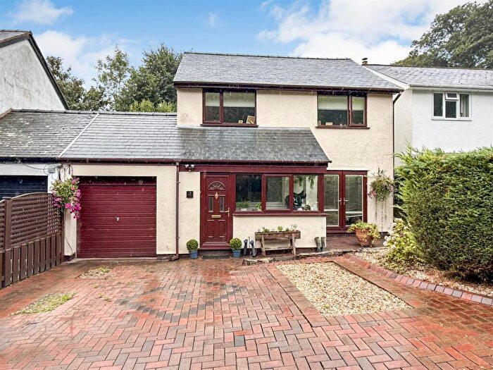 3 Bedroom Link Detached House For Sale In Llafar Y Nant, Glyn Ceiriog, Llangollen, LL20
