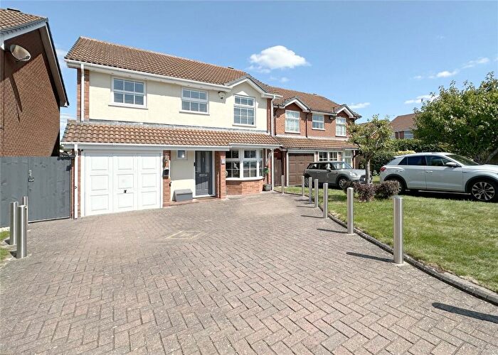 4 Bedroom Detached House For Sale In Stoneton Crescent, Balsall Common, West Midlands, CV7