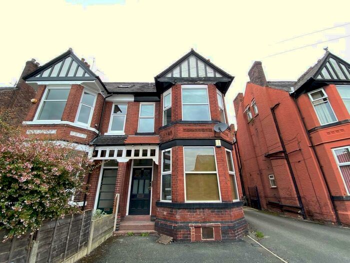 2 Bedroom Flat To Rent In Norwood Road, Stretford, M32