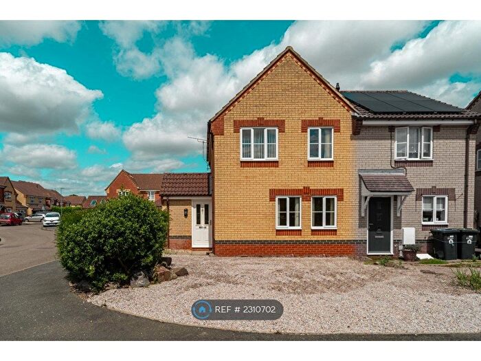 3 Bedroom Semi-Detached House To Rent In Clover End, Witchford, Ely, CB6