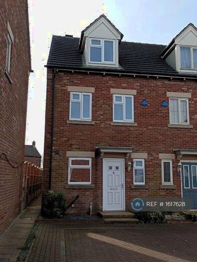 3 Bedroom End Of Terrace House To Rent In Sherwood Dene, Kirkby Woodhouse, Nottingham, NG17