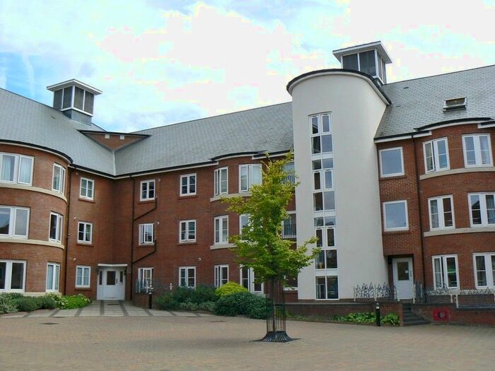 1 Bedroom Flat To Rent In Quakers Court, Abingdon-On-Thames, Oxfordshire, OX14