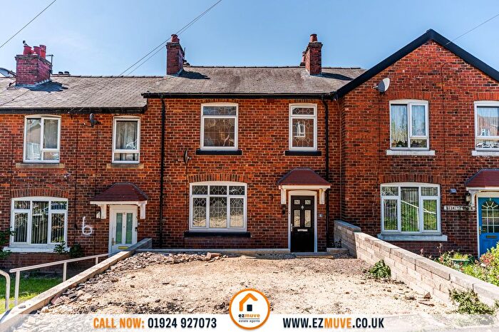 3 Bedroom Terraced House For Sale In Beckett Grove, Dewsbury, WF13