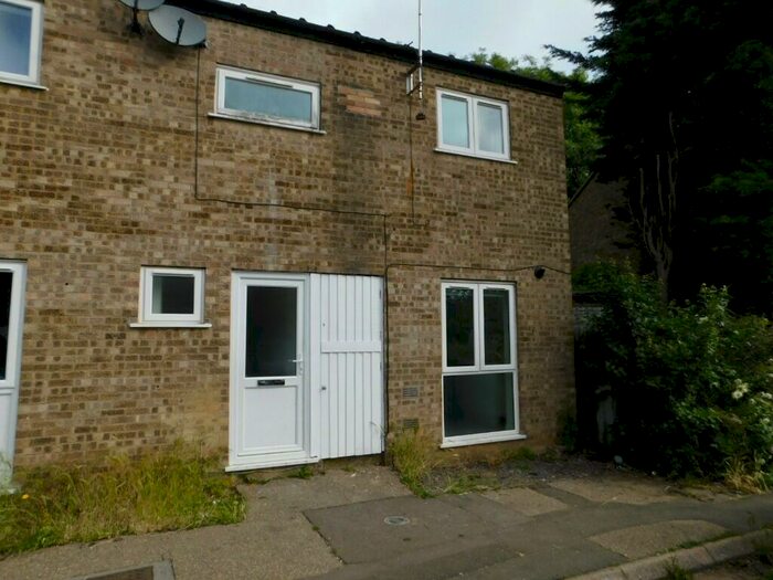 3 Bedroom End Of Terrace House To Rent In Brynmore, Peterborough, Cambridgeshire, PE3