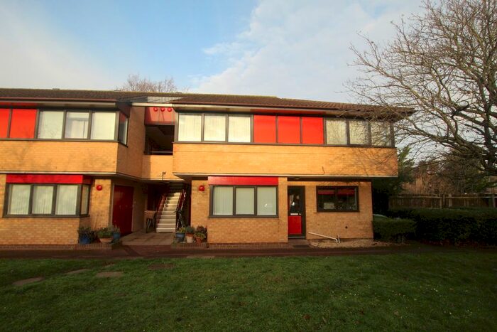 1 Bedroom Flat To Rent In Sherbourne Close, Cambridge, CB4