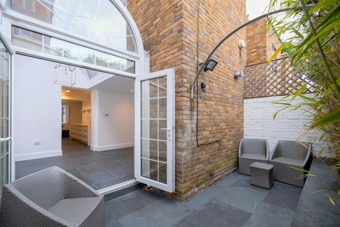 4 Bedroom Terraced House To Rent In Ponsonby Place, London, SW1P