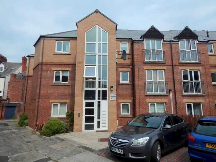 2 Bedroom Flat To Rent In Victoria Mews, Whitley Bay, NE26