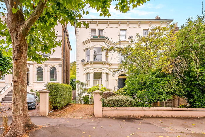 2 Bedroom Flat For Sale In Wallis Court, Wickham Road, London, SE4