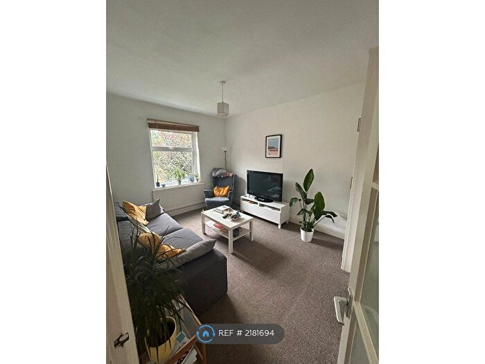 2 Bedroom Maisonette To Rent In St. Aidans Road, London, SE22