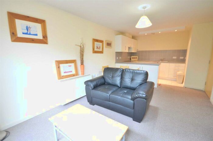 1 Bedroom Apartment To Rent In Millenium House, Manchester City Centre, Manchester, M16