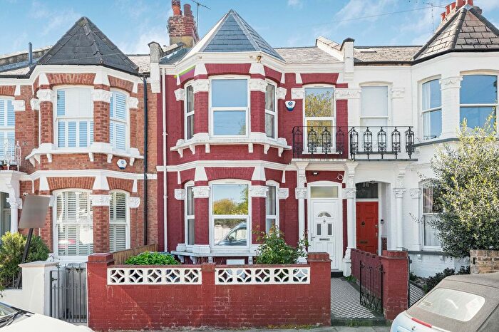 3 Bedroom Terraced House For Sale In Peploe Road, London, NW6