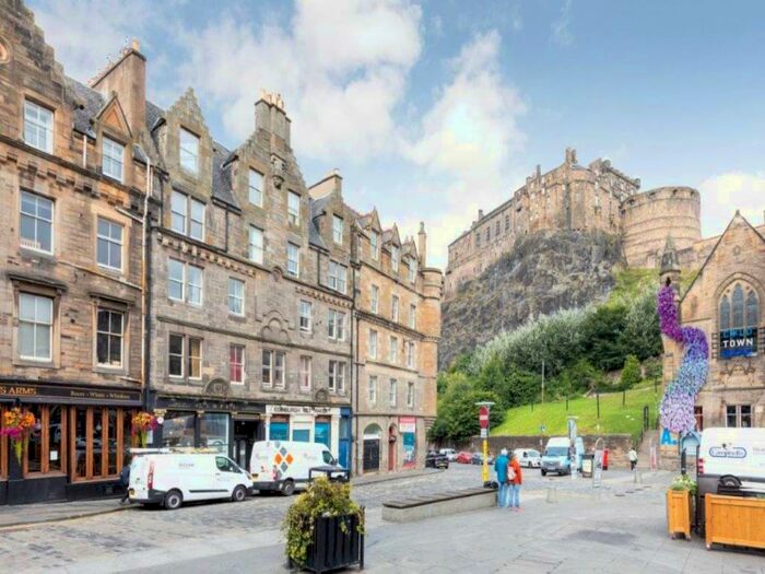 2 Bedroom Flat To Rent In Grassmarket, Old Town, Edinburgh, EH1