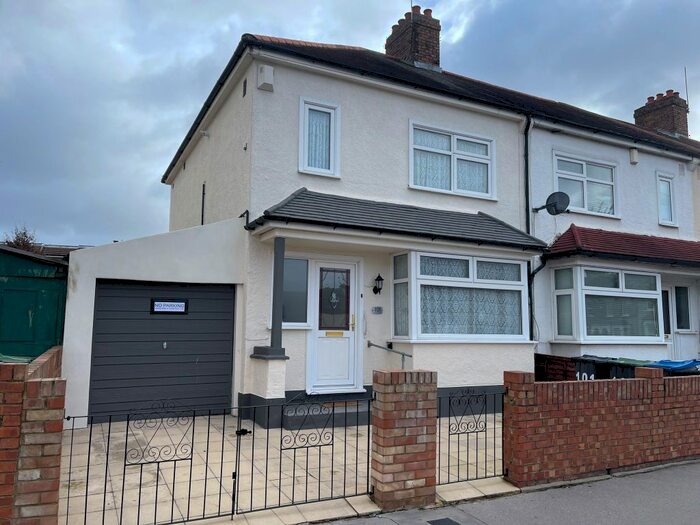 3 Bedroom Property To Rent In Keston Road, Thornton Heath, CR7