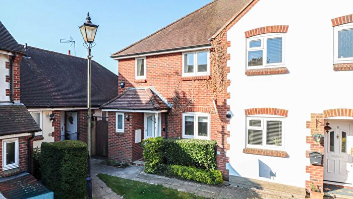 2 Bedroom End Terrace House To Rent In Totton Mews, High Street, Redbourn, AL3