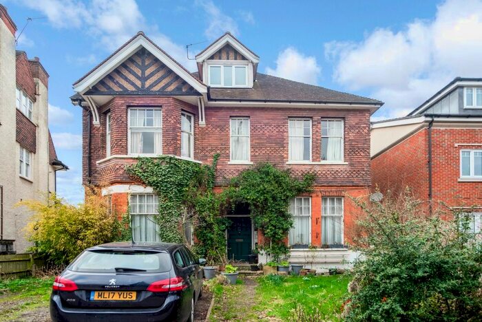 2 Bedroom Flat To Rent In Normanton Road, South Croydon, CR2