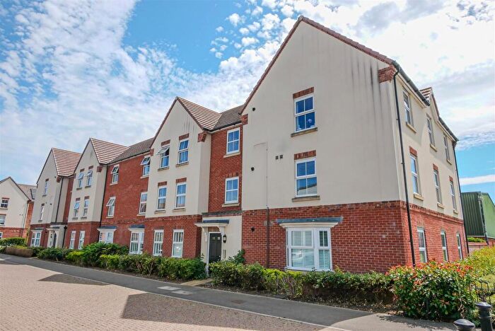 2 Bedroom Apartment For Sale In Smith Court, Wallingford, OX10