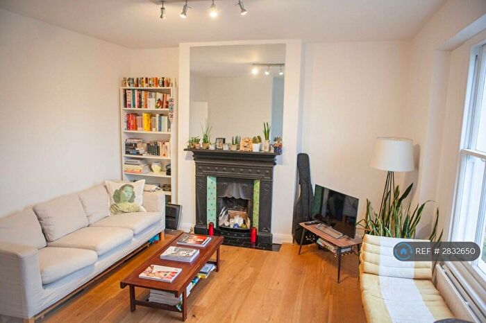 1 Bedroom Flat To Rent In Ardleigh Road, London, N1