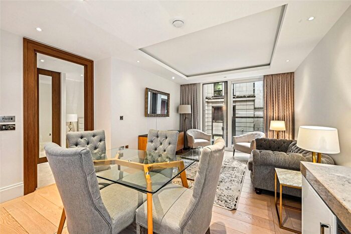 1 Bedroom Flat To Rent In Savoy House, Strand, London, WC2R