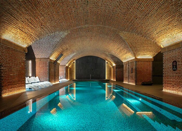 2 Bedroom Flat To Rent In Great Bridgewater Street, Manchester, M1