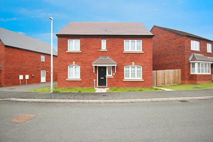 4 Bedroom House To Rent In Blackberry Way, Cubbington, Leamington Spa, CV32
