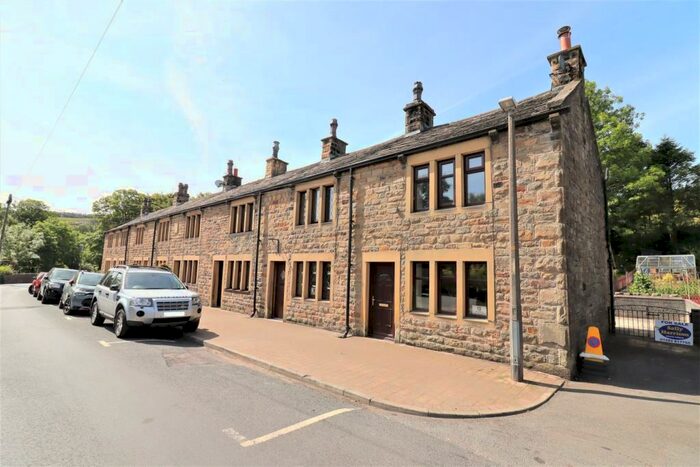 2 Bedroom Cottage For Sale In Pendle Row, Barley, BB12
