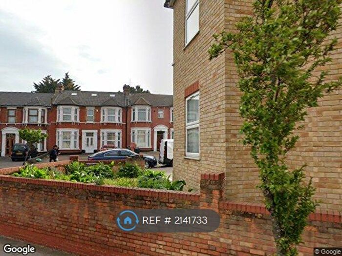 1 Bedroom Flat To Rent In Belgrave Road, Ilford, IG1