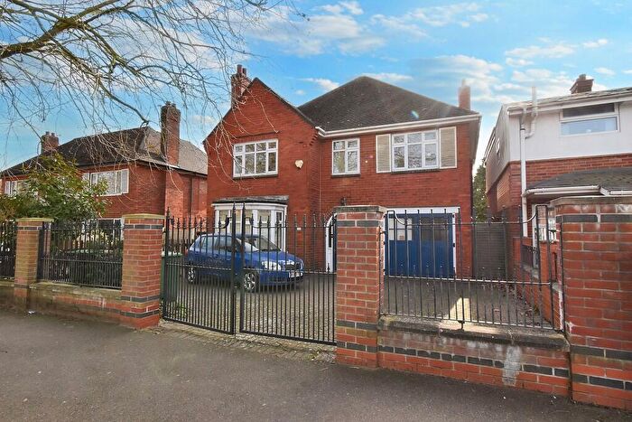 4 Bedroom Detached House For Sale In Wragby Road, Lincoln, LN2