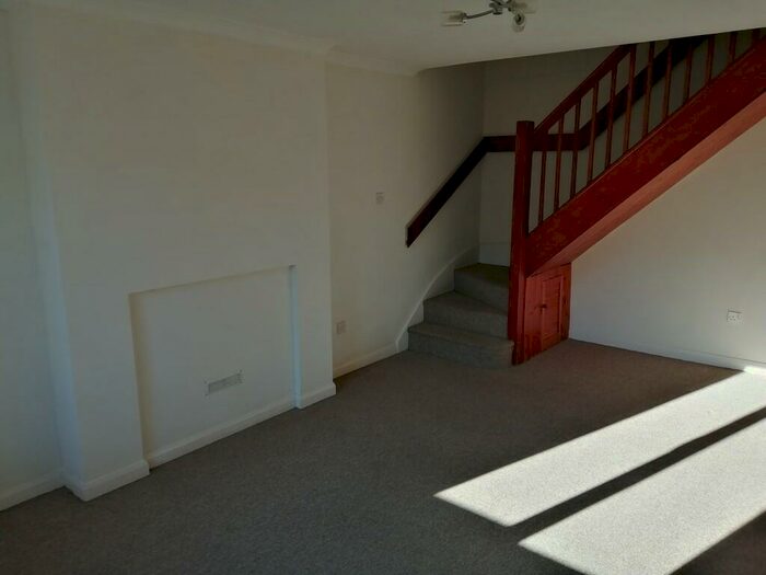 2 Bedroom End Of Terrace House To Rent In Sheldon Drive, Wells, BA5