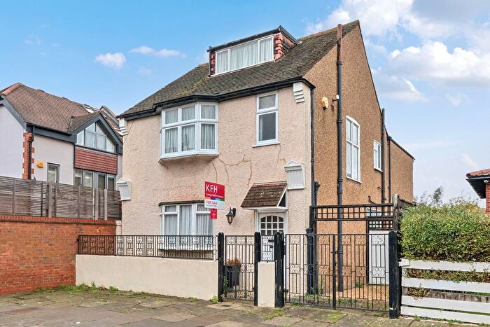 4 Bedroom Detached House For Sale In Sutton Court Road, Chiswick, London, W4