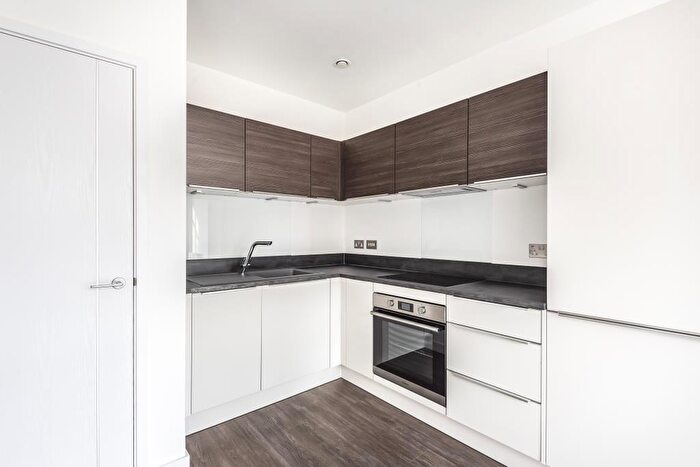 1 Bedroom Apartment To Rent In Knoll Road, Camberley, GU15