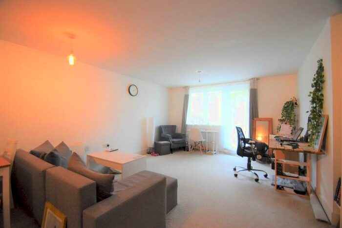 1 Bedroom Flat For Sale In Yarmouth Road, Ipswich, IP1