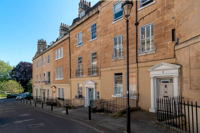 1 Bedroom Flat To Rent In Park Street, Bath, BA1