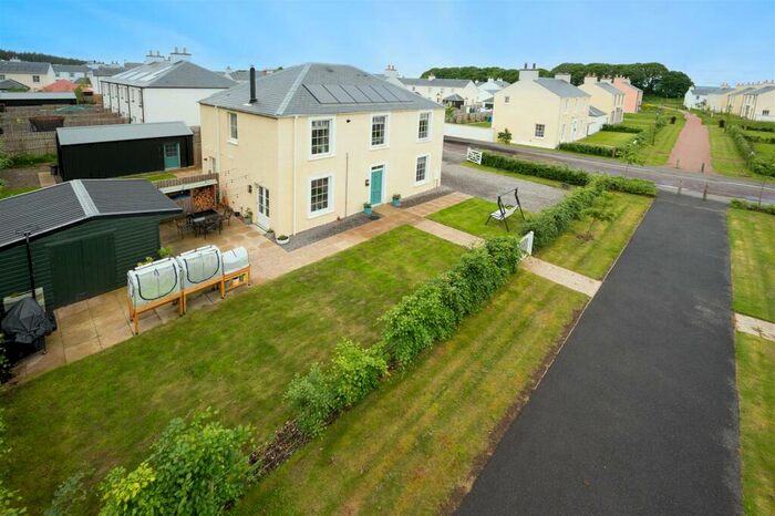 3 Bedroom House For Sale In Lochandinty Road, Tornagrain, Inverness, IV2