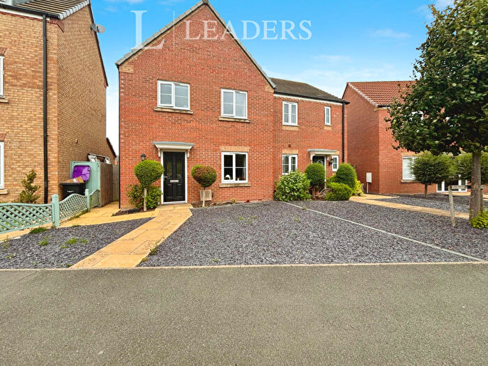 3 Bedroom Semi-Detached House To Rent In Newton Abbott Way, Bourne, PE10