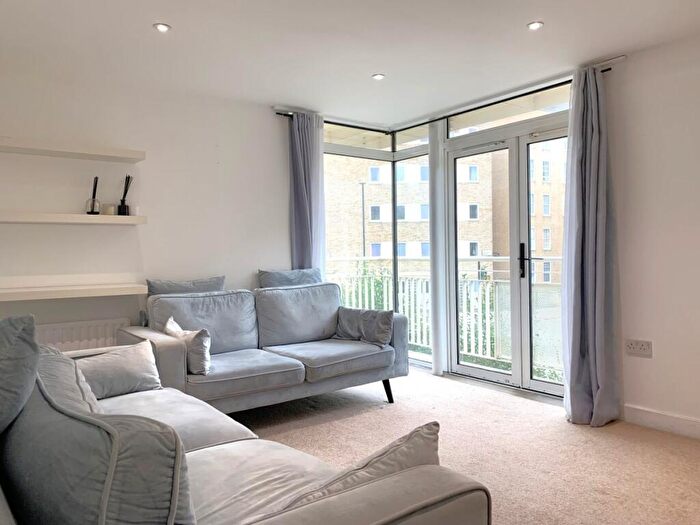 2 Bedroom Flat To Rent In Lanyon Court, Lowther Road, Holloway, N7