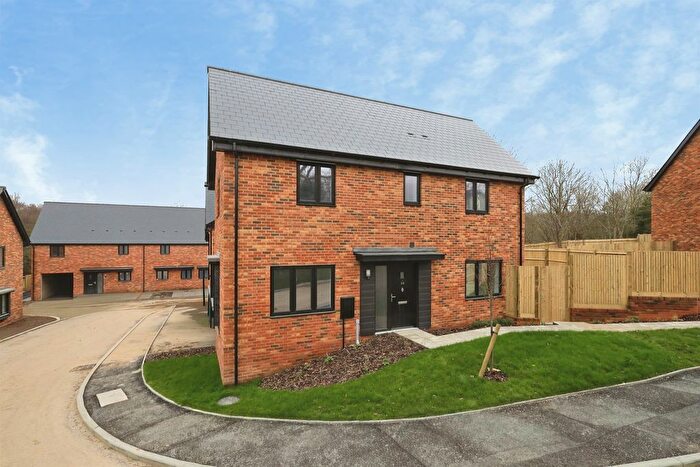 3 Bedroom Detached House For Sale In Farm Field Place, Herstmonceux, Hailsham, BN27