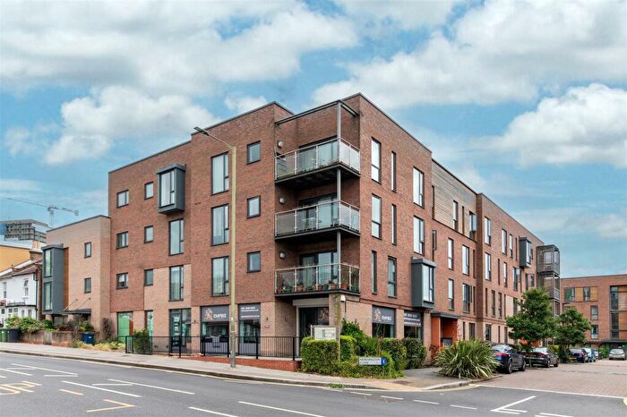 1 Bedroom Flat To Rent In Mornington Close, London, NW9