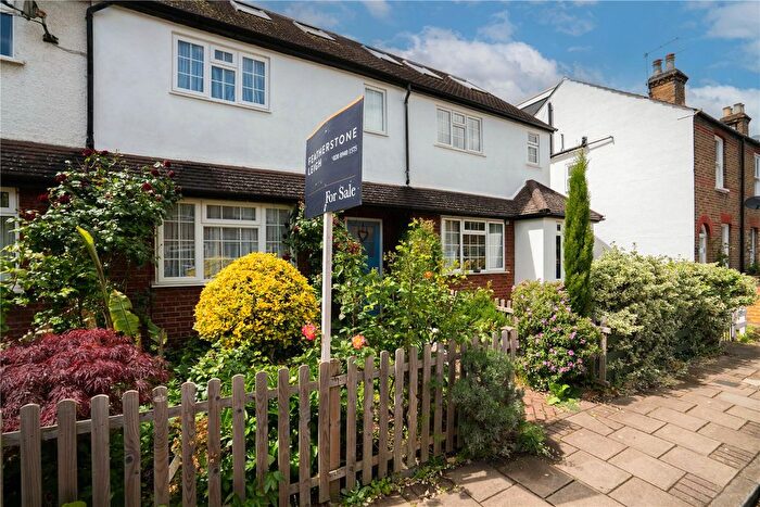 3 Bedroom Terraced House For Sale In Talbot Road, Twickenham, TW2