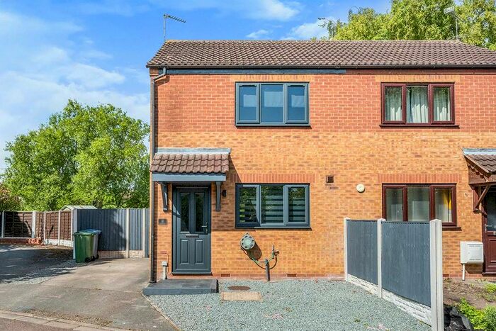 2 Bedroom Semi-Detached House To Rent In Poulter View, Retford, Nottinghamshire, DN22