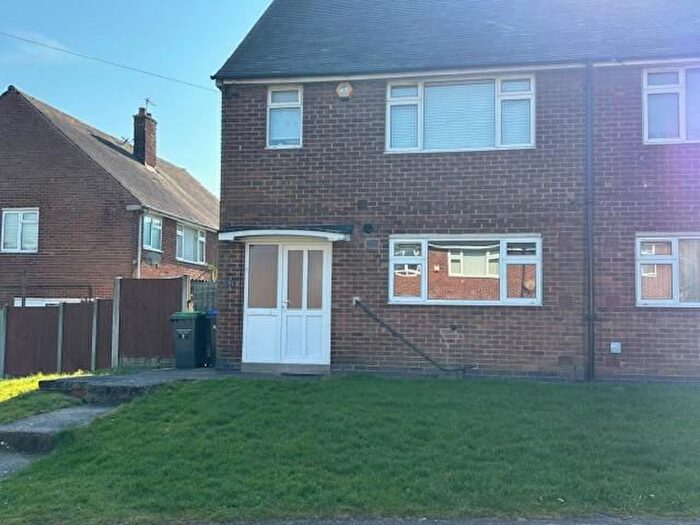 2 Bedroom Property To Rent In Rufford Close, Hucknall, Nottingham, NG15