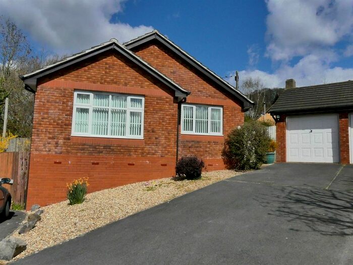 2 Bedroom Bungalow For Sale In Southbrook Road, Bovey Tracey, Newton Abbot, TQ13