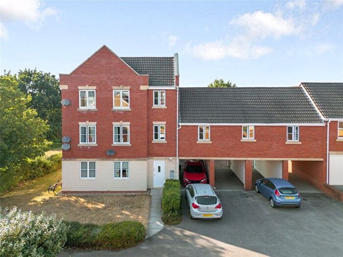 2 Bedroom Flat For Sale In Julius Close, Emersons Green, Bristol, BS16