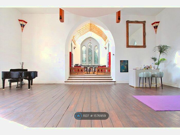 4 Bedroom Detached House To Rent In St. Johns Church St. Johns Road, Uxbridge, UB8