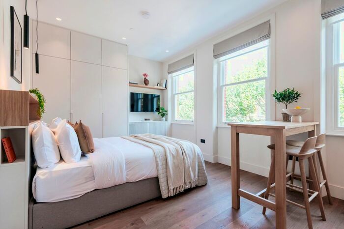 Studio To Rent In Philbeach Gardens, London, SW5